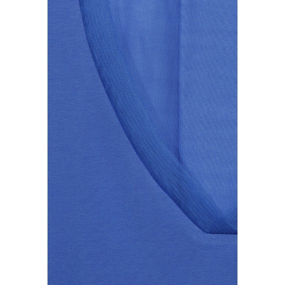 Feminines T-Shirt mit asymmetrischem Saum /