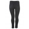 Feminine Jeans mit Stickereien /