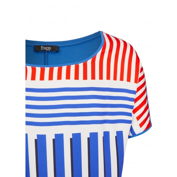 Auffälliges T-Shirt mit Materialmix /