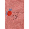 Sommerliches T-Shirt mit Stickereien /