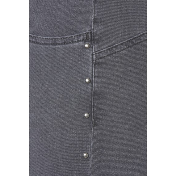Lässige Jeans mit Ziernieten /