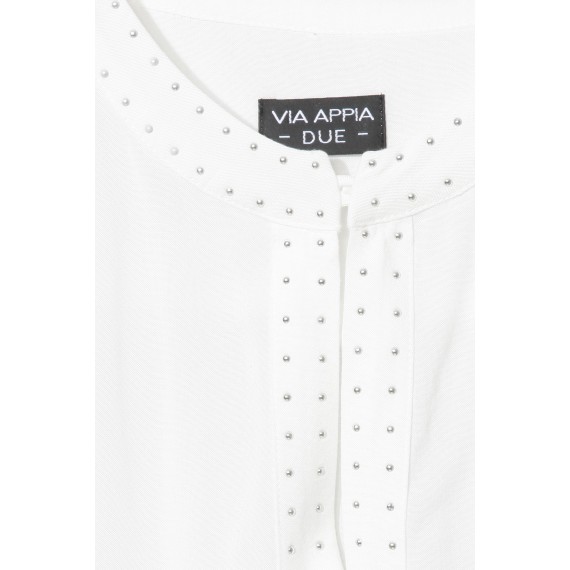 Rockige Bluse mit Ziernieten /
