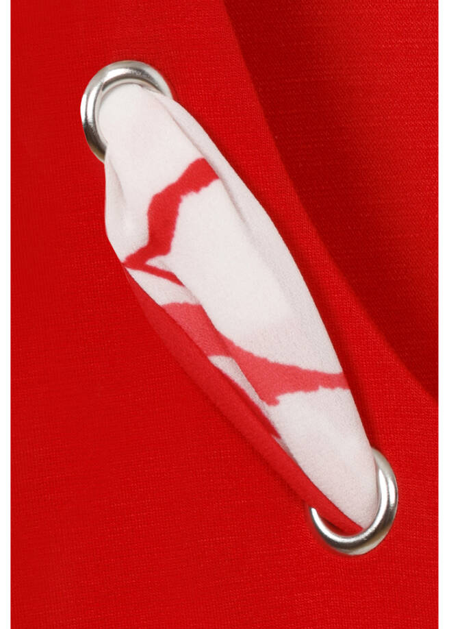 Viskose-Jersey Shirt mit geschmücktem Ausschnitt / 
