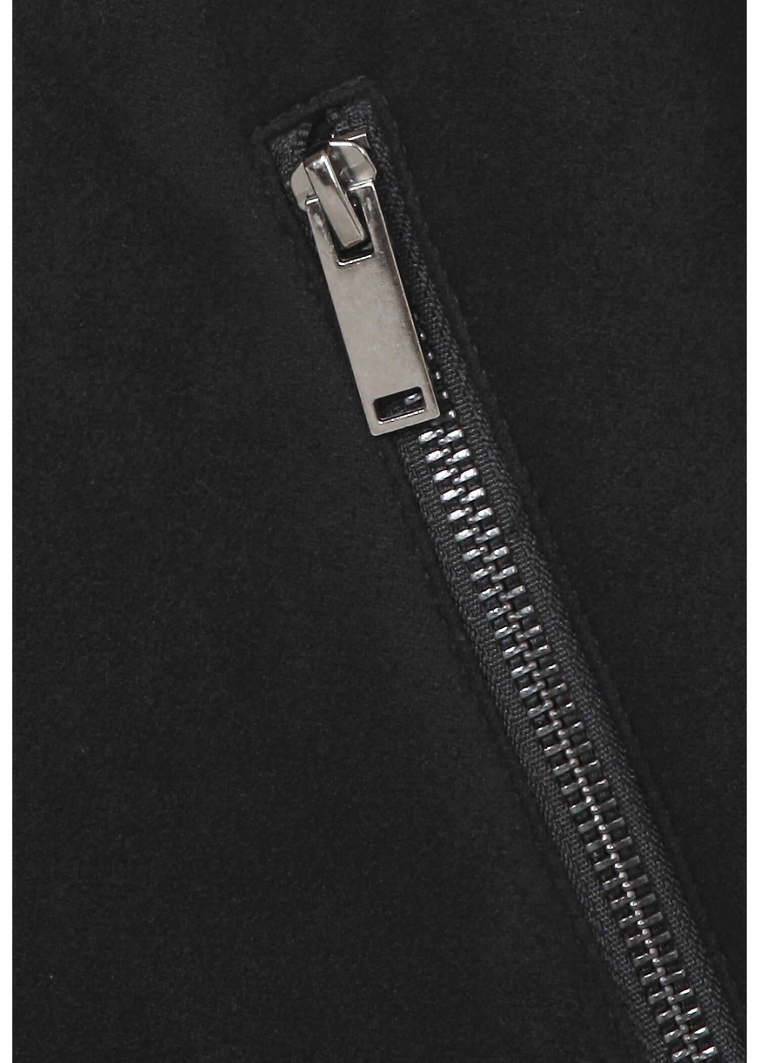 Schwarze Velours-Jacke mit Revers /