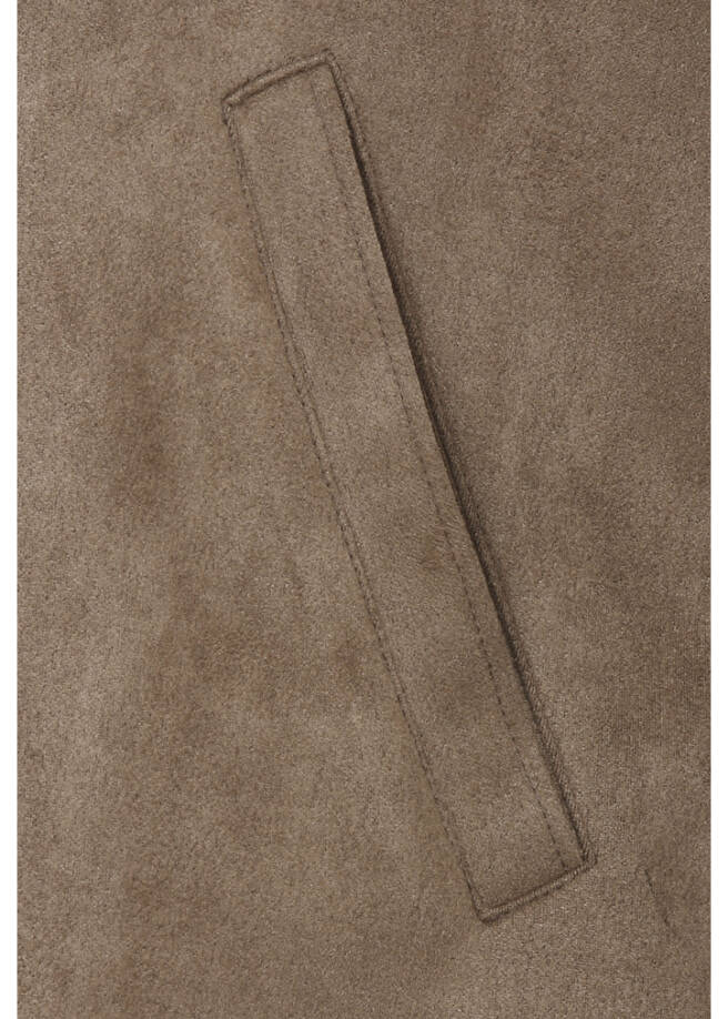 Reverjacke aus veganem Veloursleder /