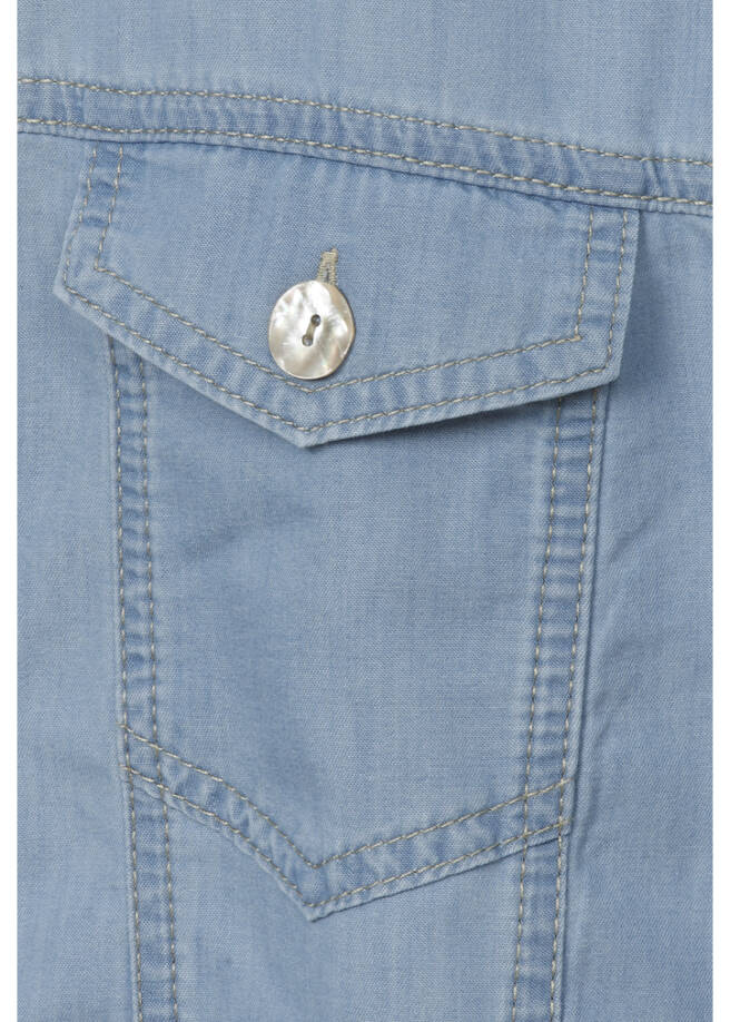 Sommerliche Halbarmjacke im Jeans-Style Himmelblau / 