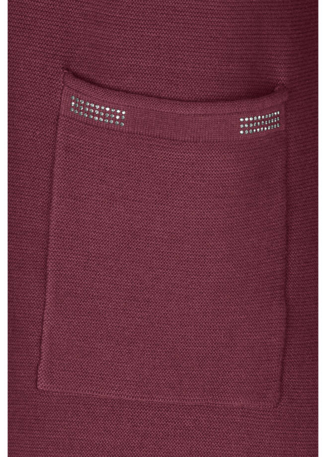 Weicher Baumwoll-Pullover mit Kelchkragen / 