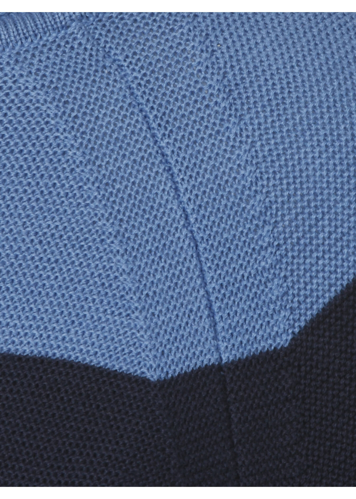 Zeitloser Strickpullover mit gestreiftem Allover-Muster /