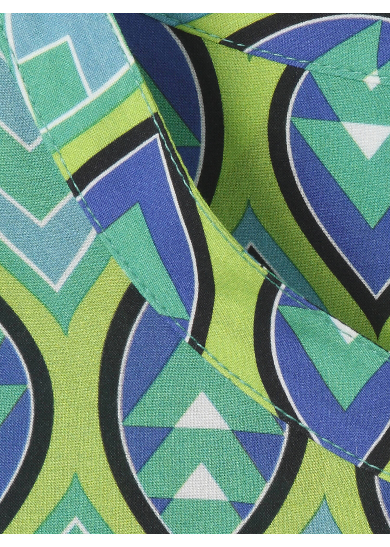 Farbenfrohe Viskose Bluse mit Allover Print und Knöpfung / 