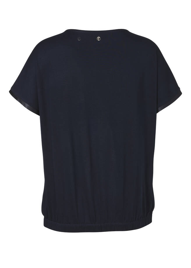 Sommerliche Viskose-Bluse mit überschnittenen Schultern / 