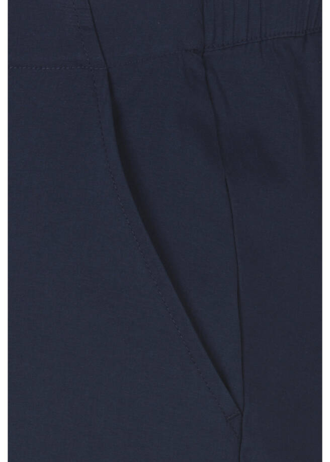 7/8 Sommerhose mit geradem Bein /